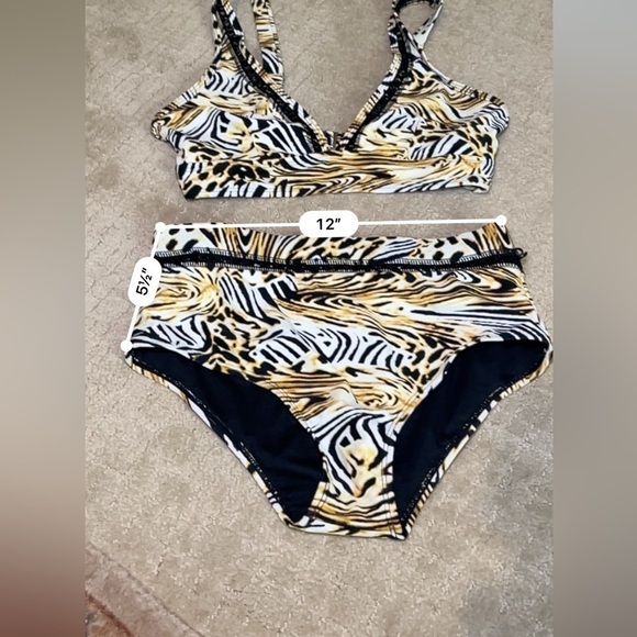 Animal print two-piece bikini size small - Picture 7 of 11